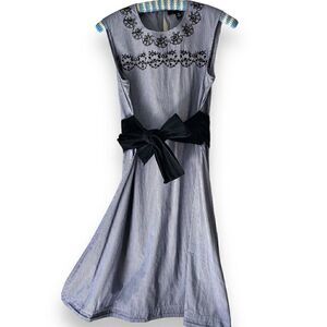 YYigal Pin Stripe Cotton A Line Summer Dress with Sash & Embroidery Detail Sz M